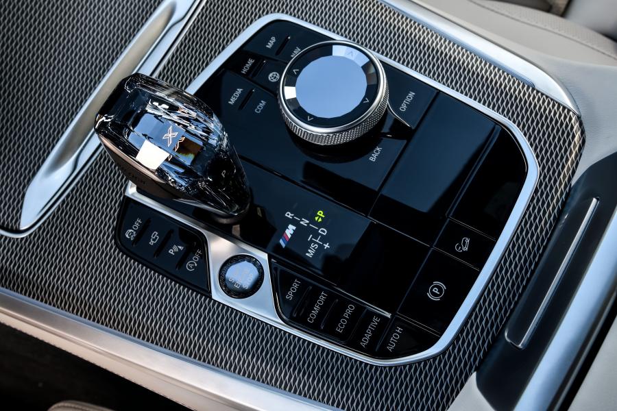 Детали интерьера BMW X5 M50d (G05) 2018 года  (WW) (фото 67 из 83)